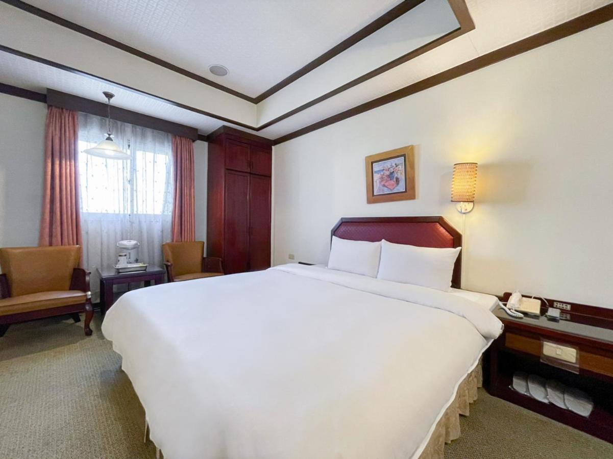 Guide Hotel Changhua Jhongjheng Bagian luar foto