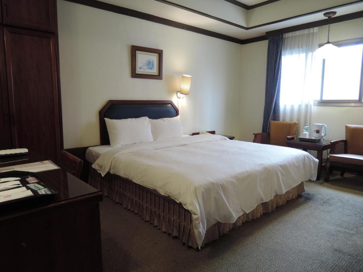 Guide Hotel Changhua Jhongjheng Bagian luar foto