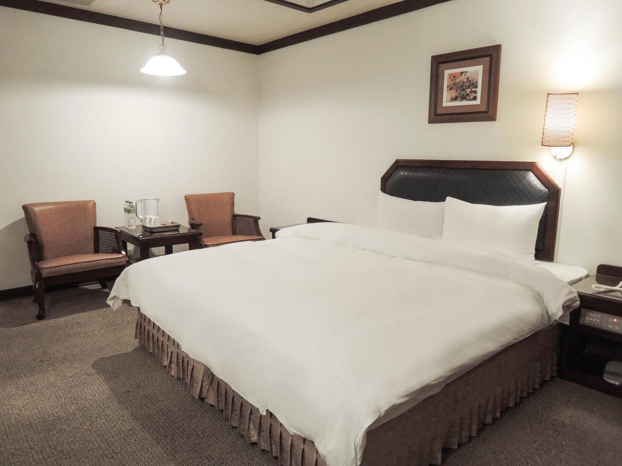 Guide Hotel Changhua Jhongjheng Bagian luar foto